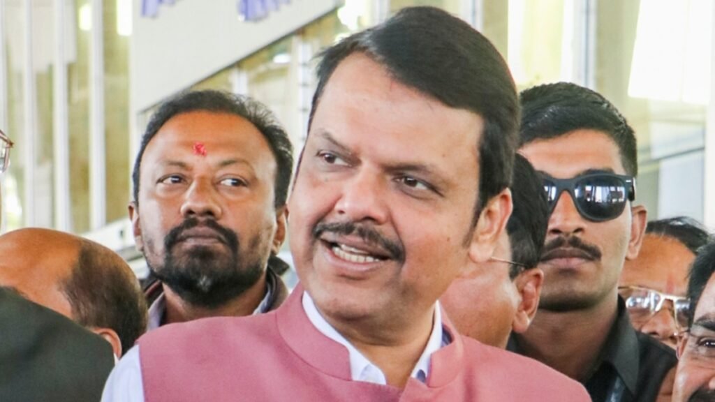 ‘अब-मेड-इन-नागपुर-होंगे-फाल्कन-2000-बिजनेस-जेट’,-cm-फडणवीस-बोले-ये-मील-का-पत्थर